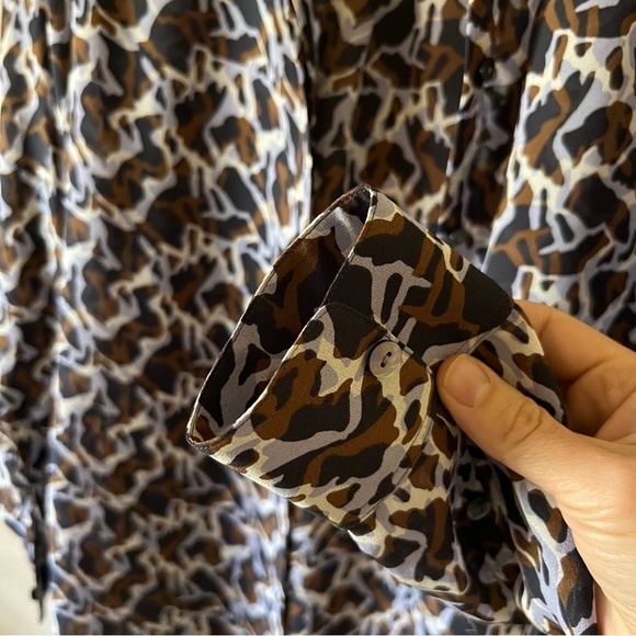 Theory Women's Navy Blue Brown Printed Silk-chiffon Shirt, size S - Picture 5 of 16